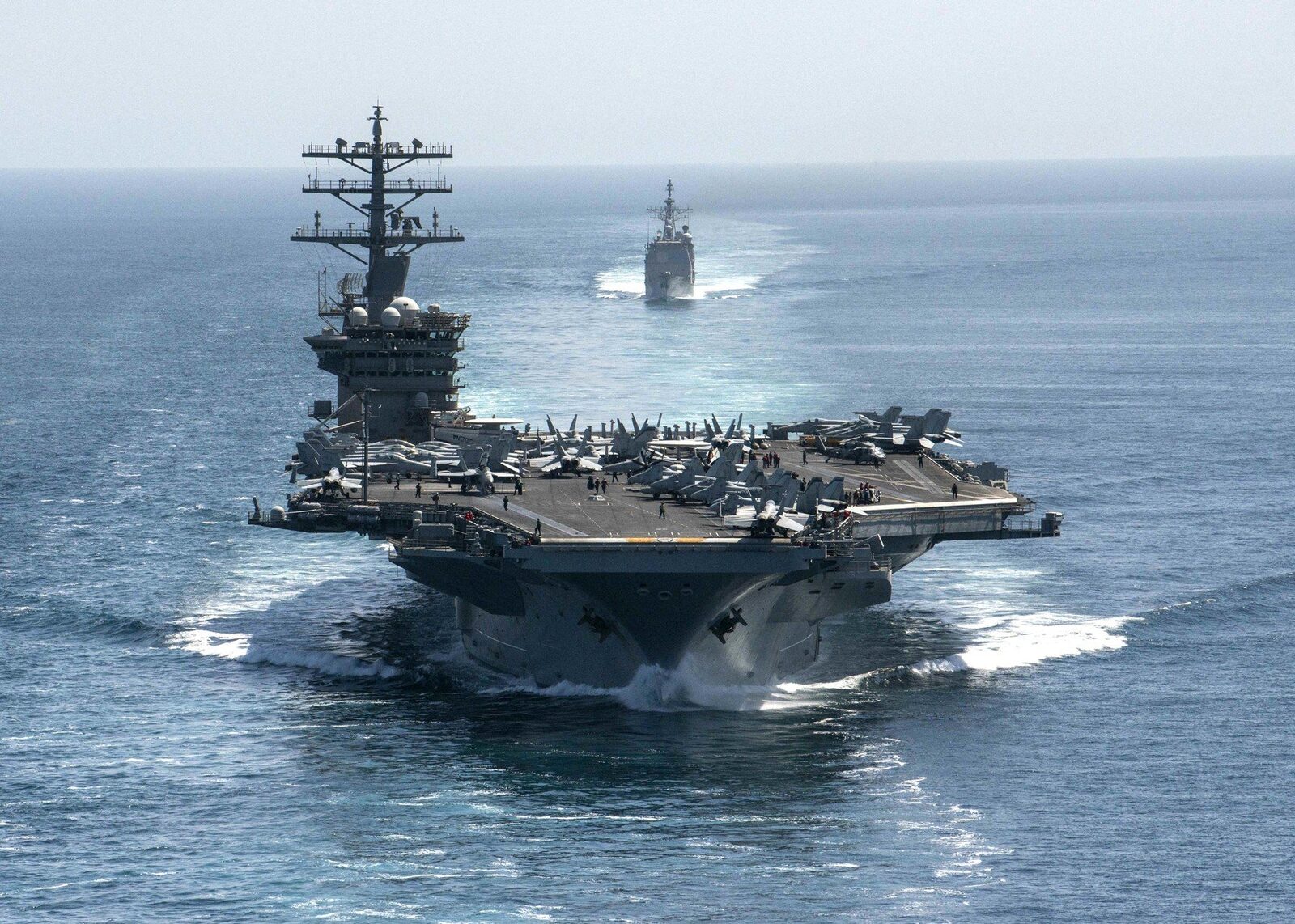 Trump, nou avertisment DUR: Iranul amenință SUA cu scufundarea navelor