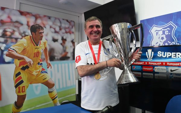 Hagi, noul selecționer al României: „Când te cheamă tricolorii, uiți de tot”