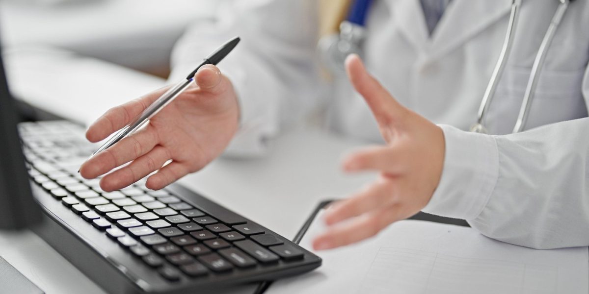 Concediul medical poate fi luat în calcul pentru vechimea în muncă în anumite situații concrete