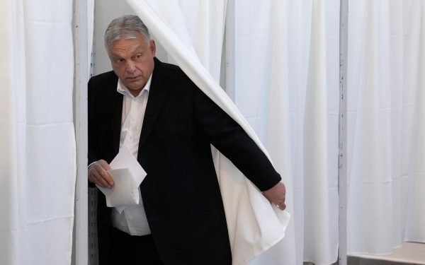 Orban: Alegerile, „democratice”. Opoziția Tisza, așteptată să câștige scrutinul