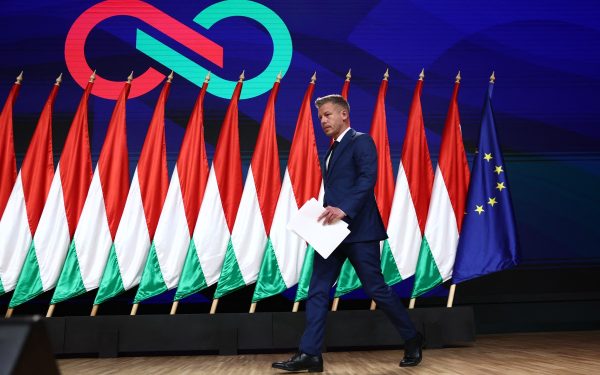 Magyar, testul UDMR și maghiarii din Transilvania: Kelemen Hunor, OUT