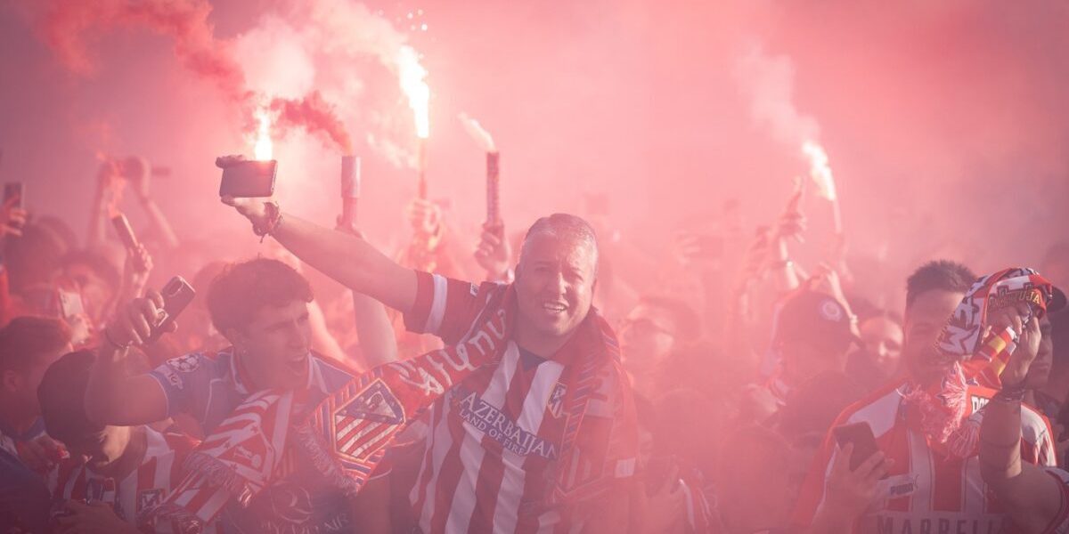 Fanii, spectacol total la Madrid: atmosfera incendiară înainte de Atletico – Barcelona