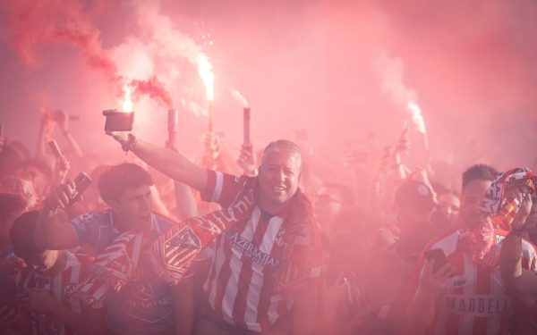 Fanii, spectacol total la Madrid: atmosfera incendiară înainte de Atletico – Barcelona