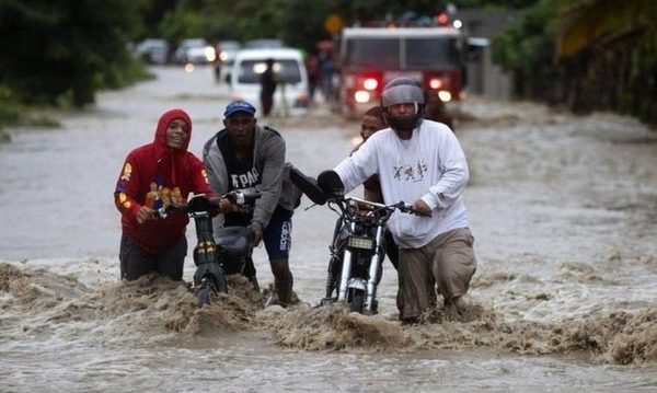 Inundații devastatoare în Republica Dominicană și Haiti: Zeci de morți, mii de sinistrați