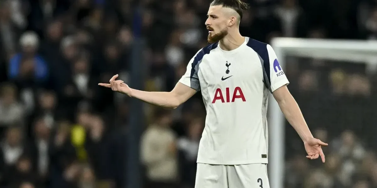 Drăgușin, OUT de la Tottenham? De Zerbi spulberă speranțele, românul, pe liber