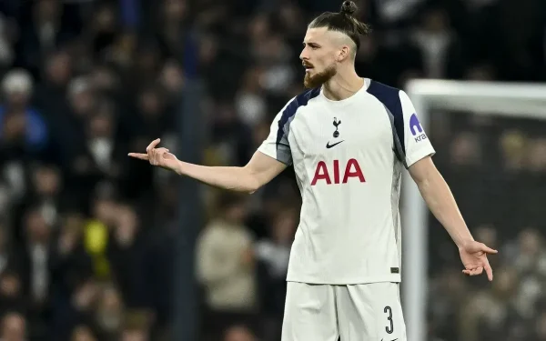 Drăgușin, OUT de la Tottenham? De Zerbi spulberă speranțele, românul, pe liber