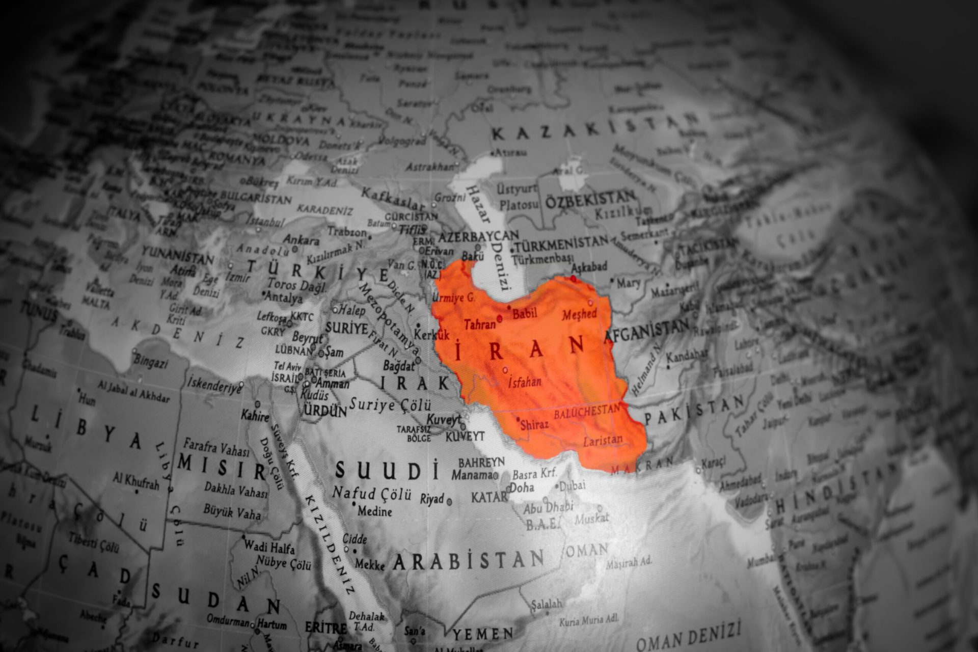 Războiul din Orientul Mijlociu compromite lanțurile de aprovizionare umanitare Conflictele armate din Orientul Mijlociu au avut un impact devastator asupra activităților umanitare globale, afectând grav capacitatea organizațiilor de a livra alimente, medicamente și alte produse esențiale pentru populațiile vulnerabile