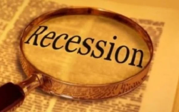 Erste, lovitură grea pentru România: Recesiune la orizont și prognoze economice revizuite