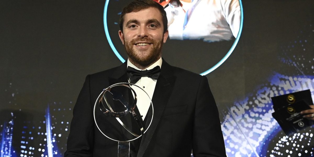 Regele platformelor, cu 10 milioane de fani, vrea o iubită stabilă