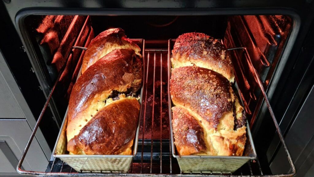 Cozonac Perfect: Detaliul Tehnic Care Face Diferența Cozonacul, deliciul tradițional care aduce aroma sărbătorilor în casele românilor, rămâne o provocare pentru mulți