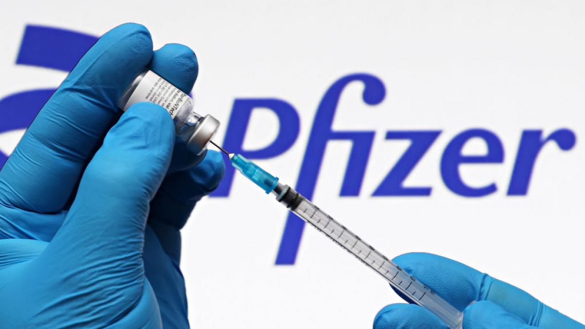 România se confruntă cu o dilemă nesperată în contextul stocurilor de vaccinuri împotriva COVID-19, după ce autoritățile au declarat că vor plăti pentru dozele de la Pfizer, dar le vor refuza, invocând un motiv surprinzător: lipsa spațiilor unde să fie depozitate