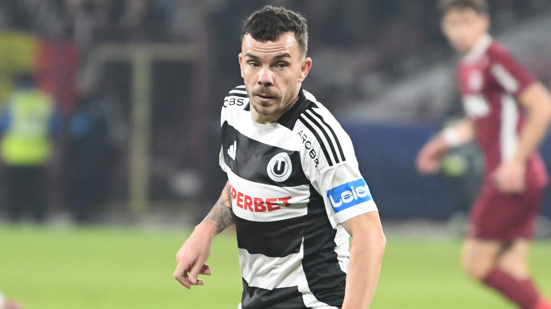 Dan Nistor a stârnit un conflict major în vestiarul echipei U Cluj, după ce a părăsit furios terenul la meciul cu Rapid, din etapa a treia a play-off-ului Superligii