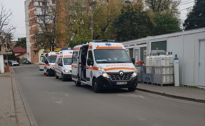 Spitalul din Arad, invadat de juniorii Stelei București: Toxiinfecție alimentară