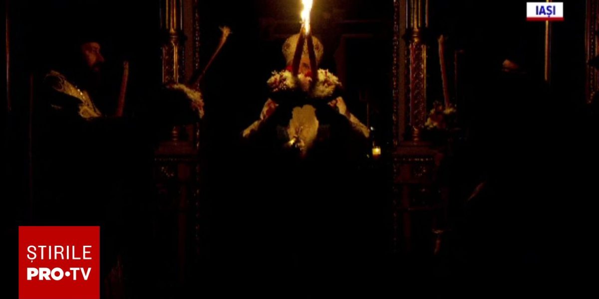 Noaptea Învierii, celebrată în România: mii de credincioși la slujbe și procesiuni