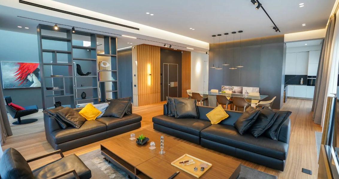 Penthouse de lux lângă SUA, la București: 300 mp și preț de 2,5 mil euro