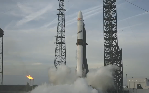 Blue Origin, victorie istorică: New Glenn aterizează cu motor refolosit, umbrește SpaceX