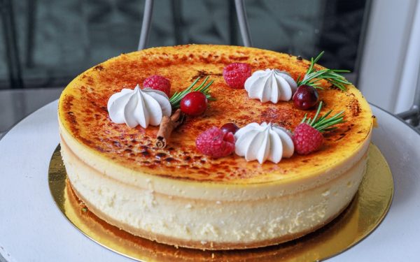 Pasca poloneză: Desertul cremos care-ți dărâmă mitul paștilor tradiționale