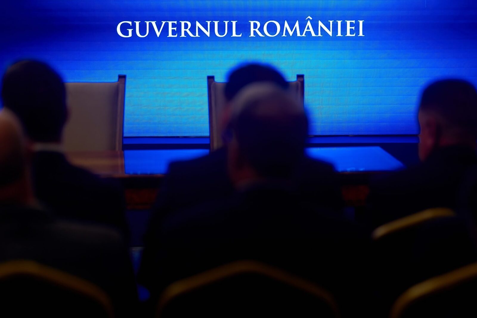 PNL și USR, calcule înainte de decizia PSD privind guvernarea Bolojan: AUR, opțiunea?