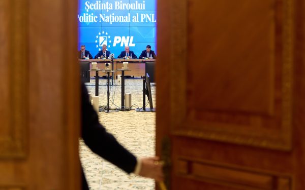 PNL copiază PSD: Decizie crucială, înainte de votul social-democrat de luni