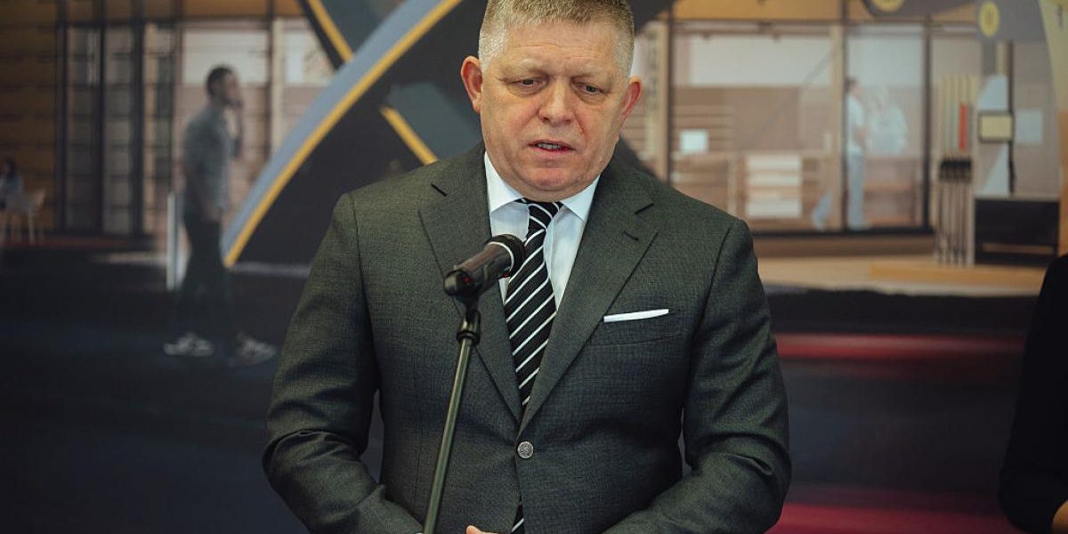 Slovacia șantajează: blochează sancțiunile contra Rusiei, dacă nu e reparată conducta Drujba