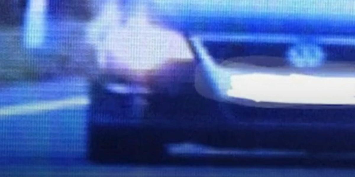 Șoferiță, prinsă cu 176 km/h: Cozonaci arși în cuptor, acasă, în România