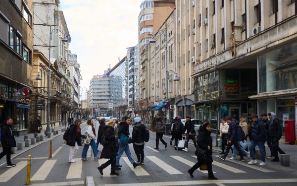 Alertă în 18 orașe: București, pe panourile digitale, cu informații publice! MAI: „Utilă”