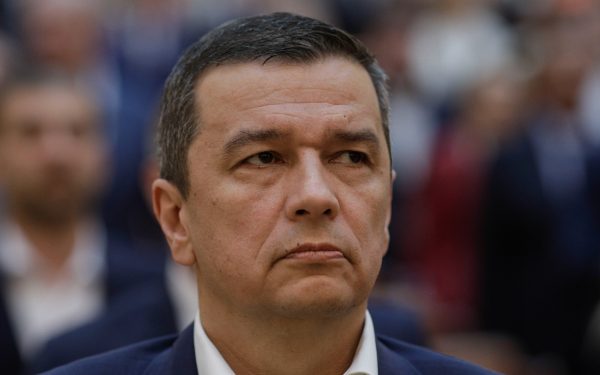 Năsui, după replica lui Grindeanu: „Se miră de prăbușirea economiei? Să plece!”