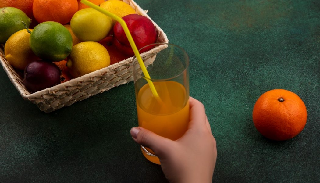 Sucul de fructe și glicemia: Ce spun EXPERȚII despre efectele lor