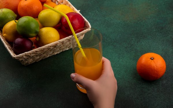 Sucul de fructe și glicemia: Ce spun EXPERȚII despre efectele lor