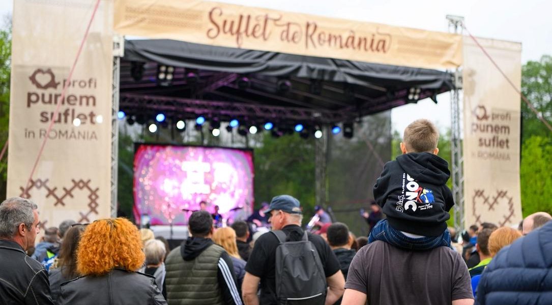 Muzică și meșteșuguri românești, prezentate la Festivalul de la Săvârșin