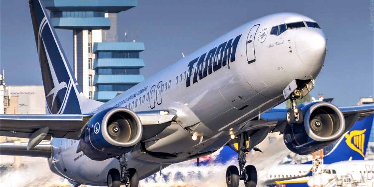 Sindicaliștii TAROM protestează în Piața Victoriei: Guvernul „distruge compania”