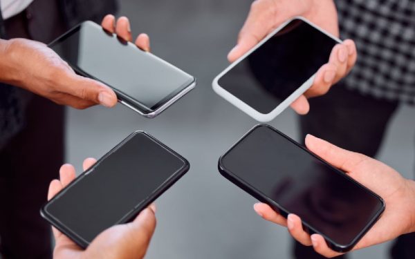 Afacere la Primăria din Alba: 38 de abonamente, deși are doar 10 angajați