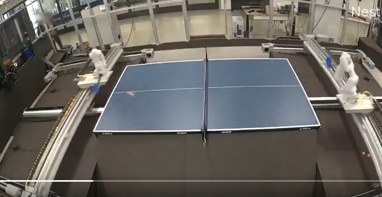 Robotul care umilește chiar și jucătorii de tenis de masă experimentați