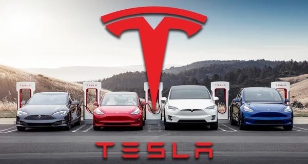 Tesla pregătește un SUV electric mai mic și mai accesibil
