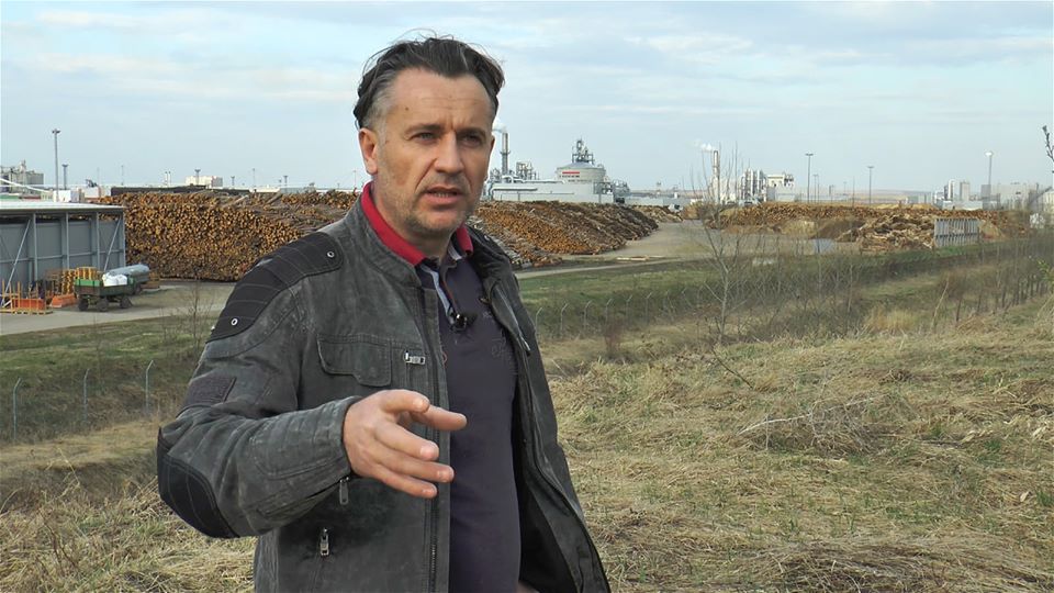 Un deputat ales pe listele Alianței pentru Unirea Românilor a fost trimis în judecată luni, 6 aprilie, pentru instigare publică, anunță Parchetul de pe lângă Înalta Curte de Casație și Justiție