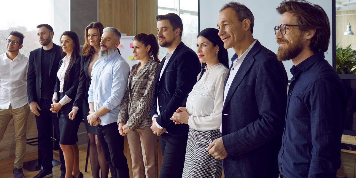 Noua elită corporatistă: Cine sunt SUPER-angajații care schimbă jocul