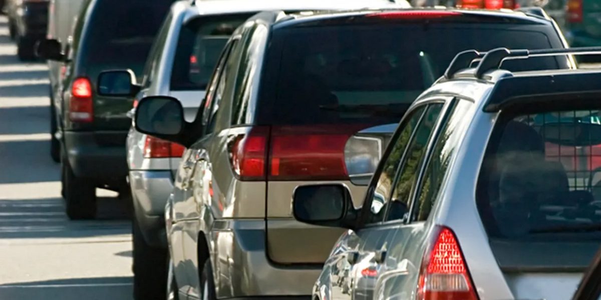 AgONIE în trafic, vineri după-amiaza: Cozi uriașe pe A1 și DN1