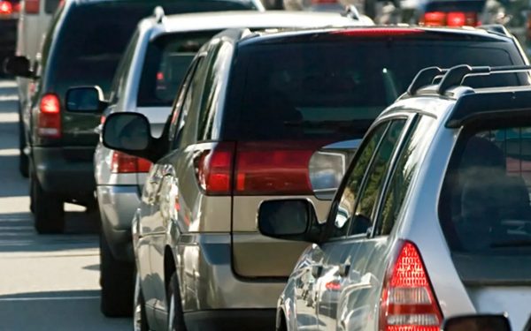 AgONIE în trafic, vineri după-amiaza: Cozi uriașe pe A1 și DN1