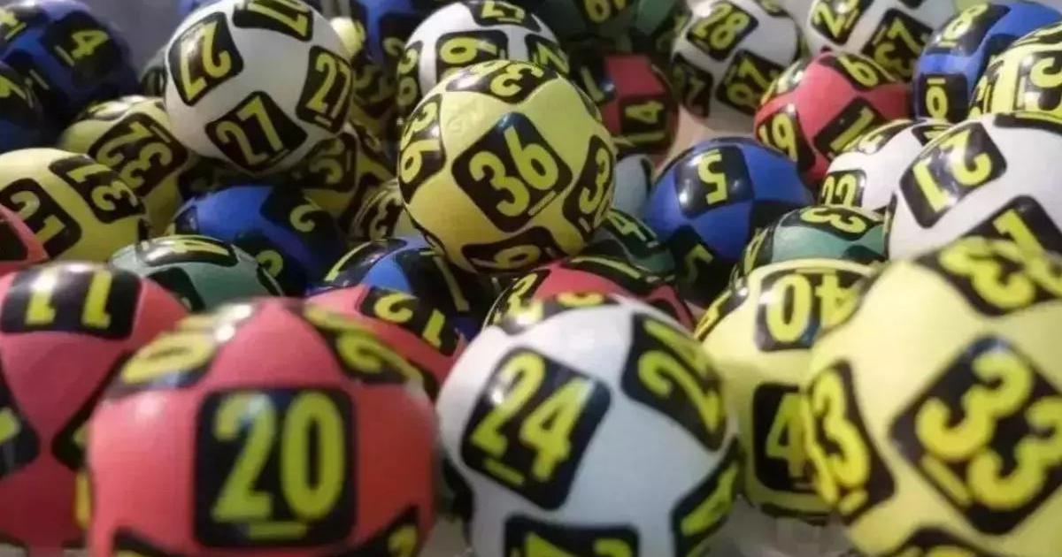 LOTO 6/49: Numerele norocoase extrase sâmbătă la tragerile speciale