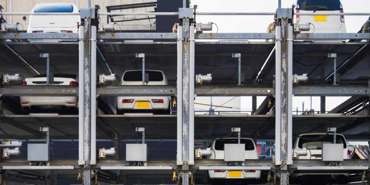 Japonez își lasă mașina 7 ani într-o parcare cu plată: Cât trebuie să achite acum