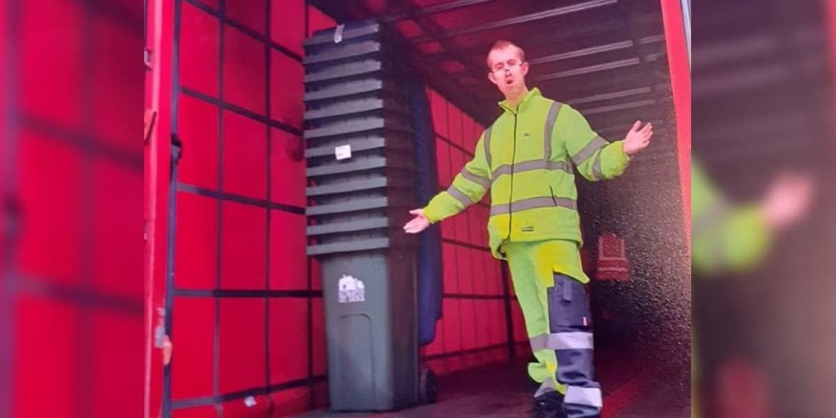 A vrut să fie gunoier, dar a fost refuzat de 3 ori după muncă gratis!