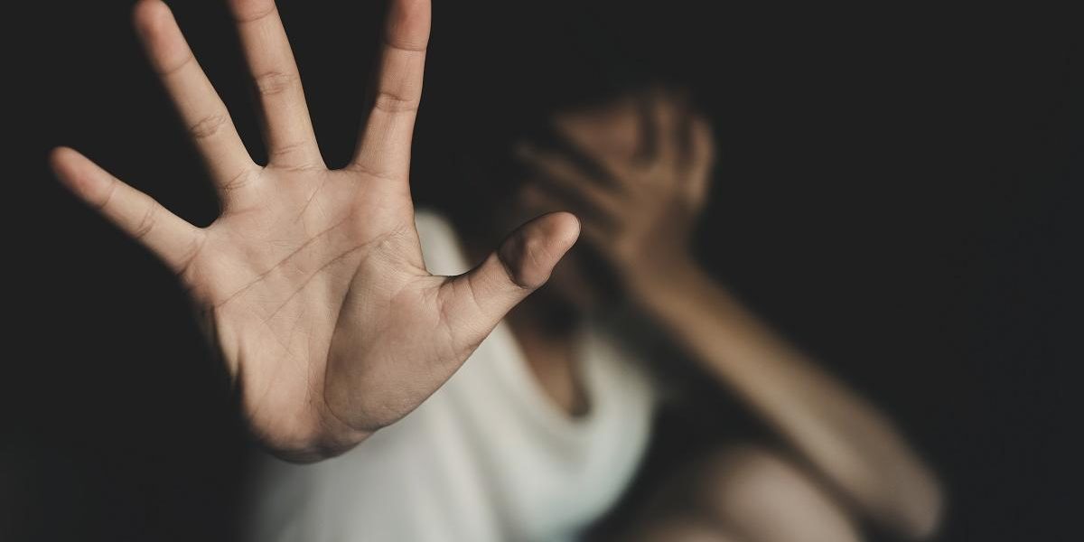 Orfană de 14 ani, drogată și prostituată în Drobeta Turnu Severin