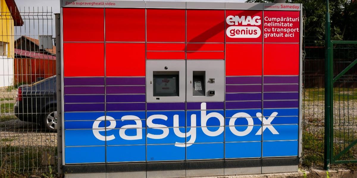 eMAG introduce taxe: Cât plătesc clienții în plus de mâine