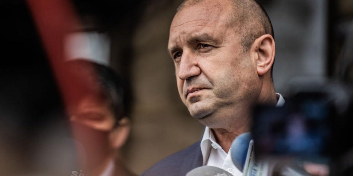 Rumen Radev, „noul Orban” la Sofia: Fost pilot de MiG, favorit în alegeri!