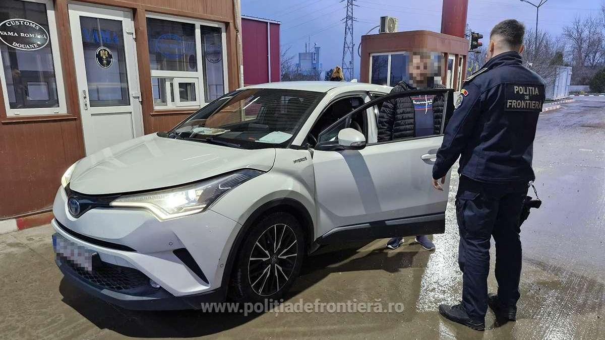 un șofer bulgar cu o mașină clonă prins la vamă la Iași