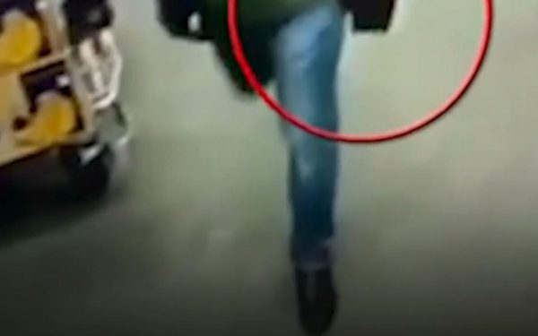 Ucrainean, hoț de borsetă de preot, ajutat de un rus