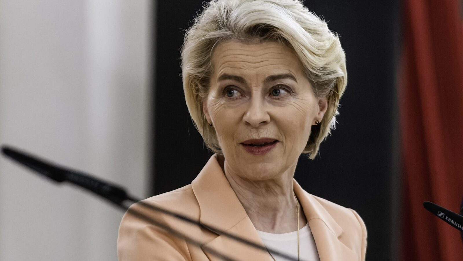 Europa, în ALERTĂ după victoria lui Peter Magyar în Ungaria: Ursula von der Leyen, reacție rapidă