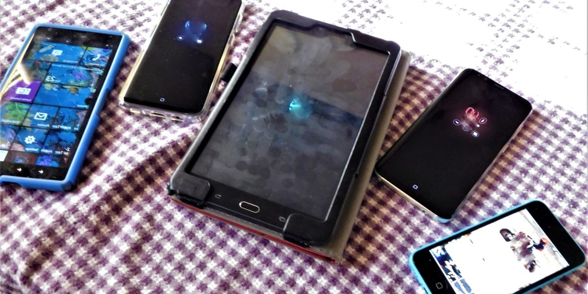 Baterii obligatoriu de schimbat în UE: Ce schimbări ne așteaptă