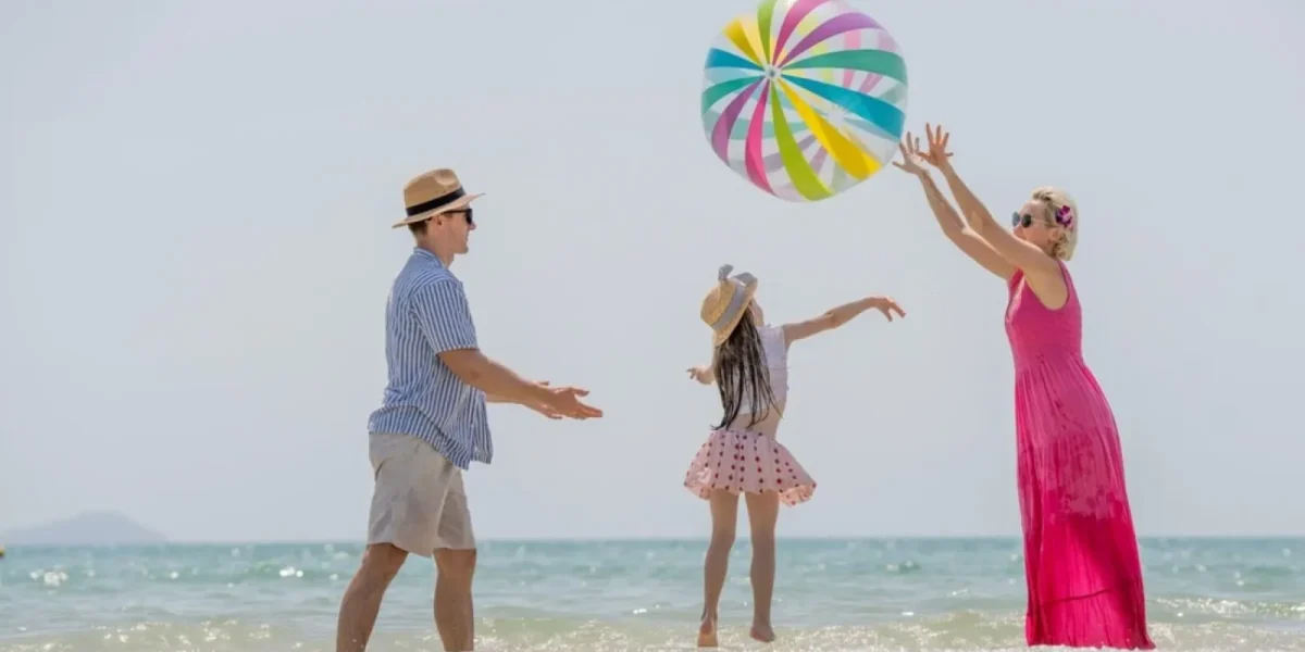 Litoralul României vs. cel bulgăresc: Unde merg românii de 1 Mai? Prețuri-servicii