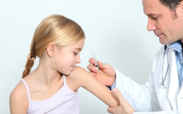 Acoperirea vaccinală scade: România, pe lista țărilor cu risc major?